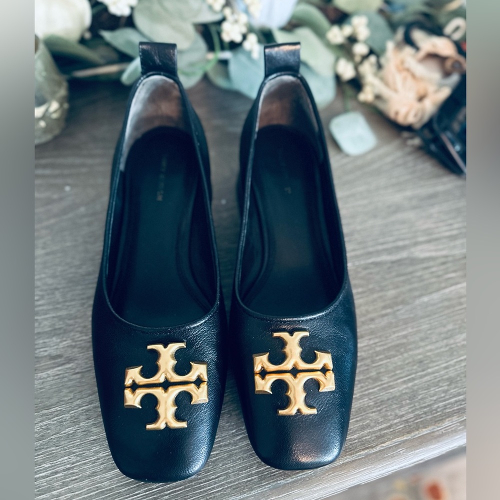 Tory Burch black pump shoes size 8